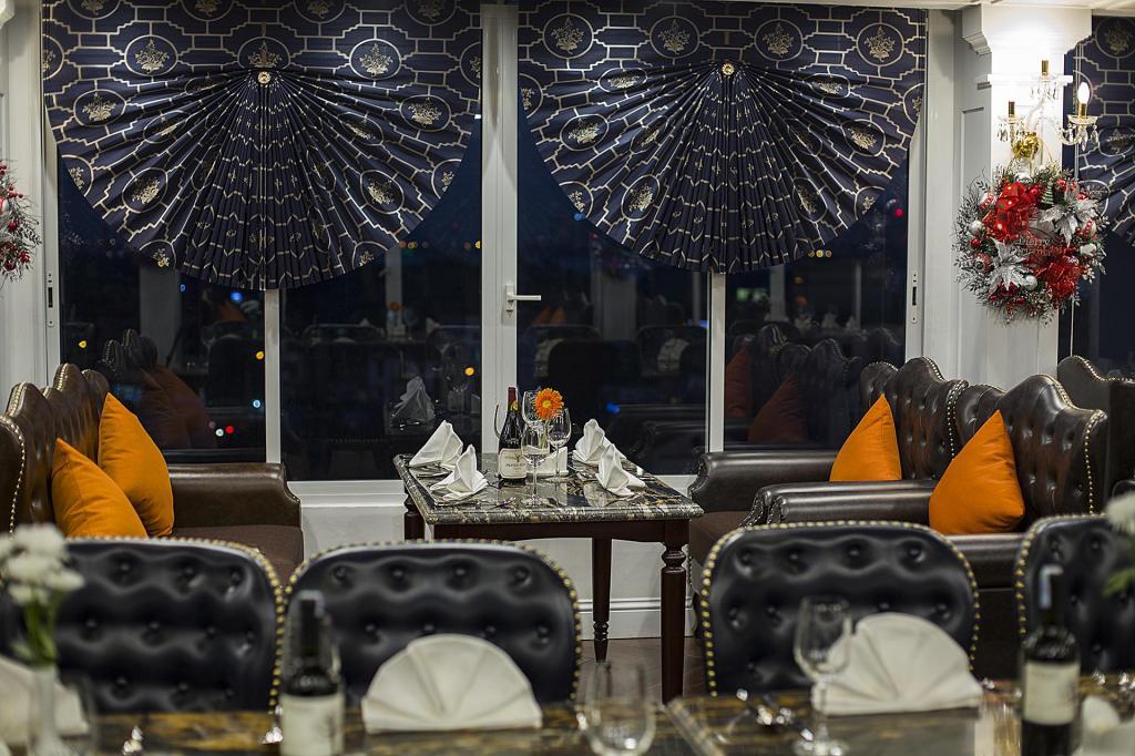 New Era Hotel&Villa Hanoi Buitenkant foto