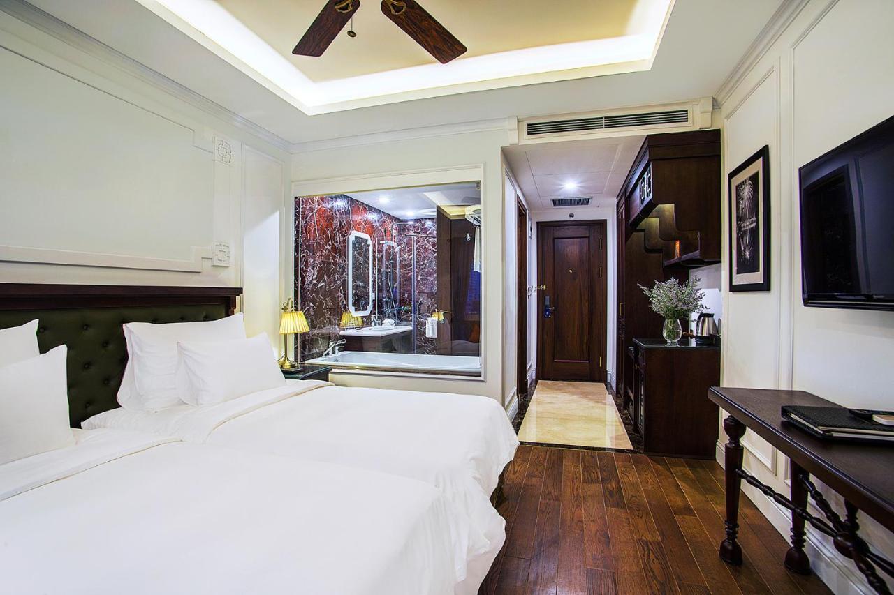 New Era Hotel&Villa Hanoi Buitenkant foto