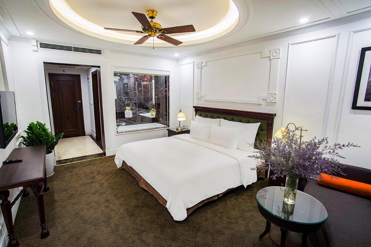 New Era Hotel&Villa Hanoi Buitenkant foto
