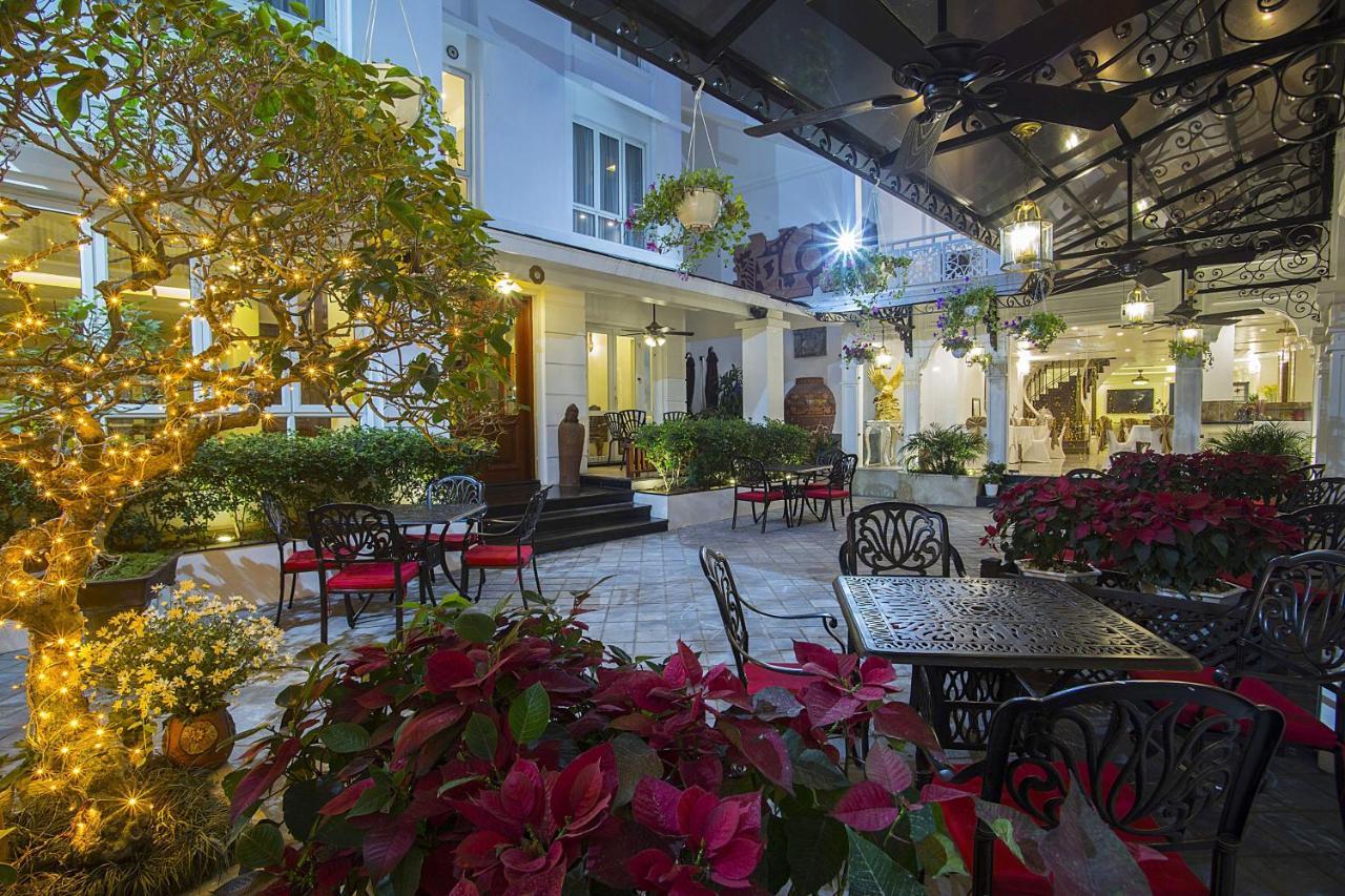 New Era Hotel&Villa Hanoi Buitenkant foto
